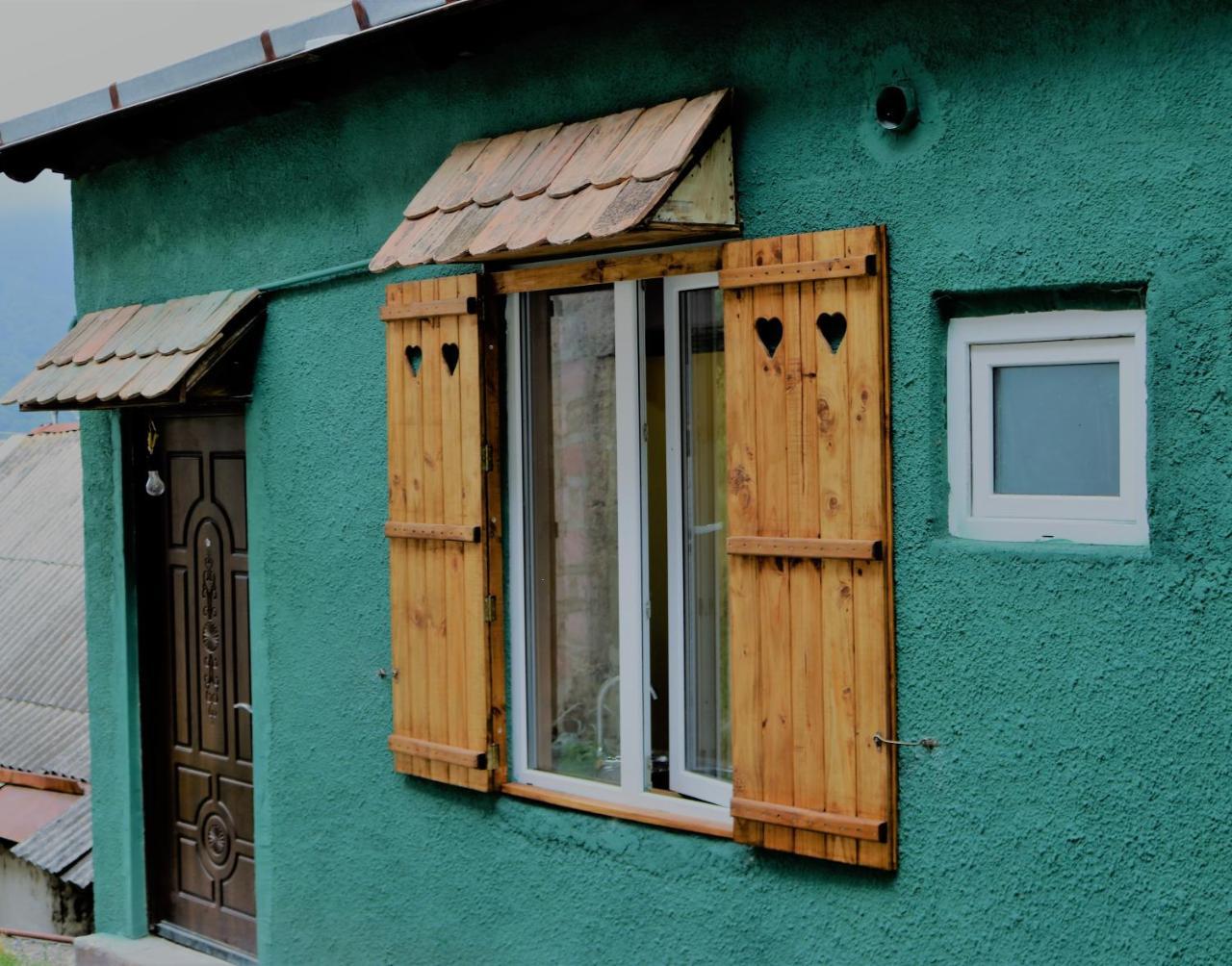 Dilijan Town Inn Bagian luar foto